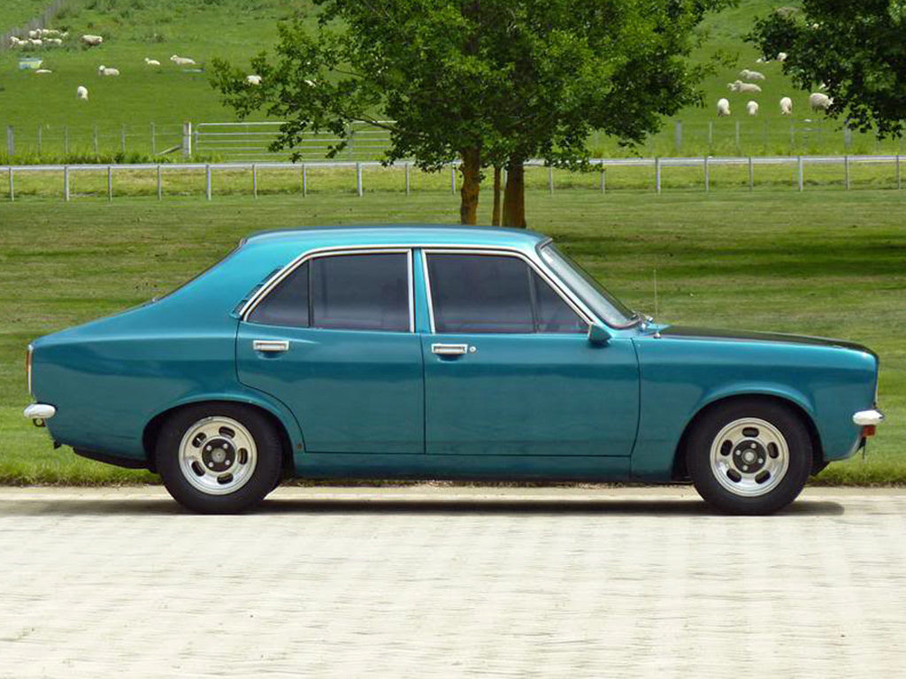 Hillman Avenger 1970 - 1981 Soft Stretch PRO Indoor Car Cover