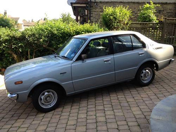 Toyota Corolla 1970 - 1987 Soft Stretch PRO Indoor Car Cover