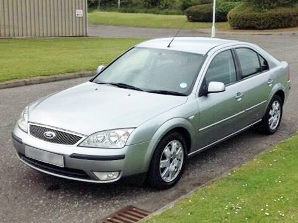 Ford Mondeo Saloon/Liftback 2000-2014 Soft Stretch PRO Indoor Car Cover