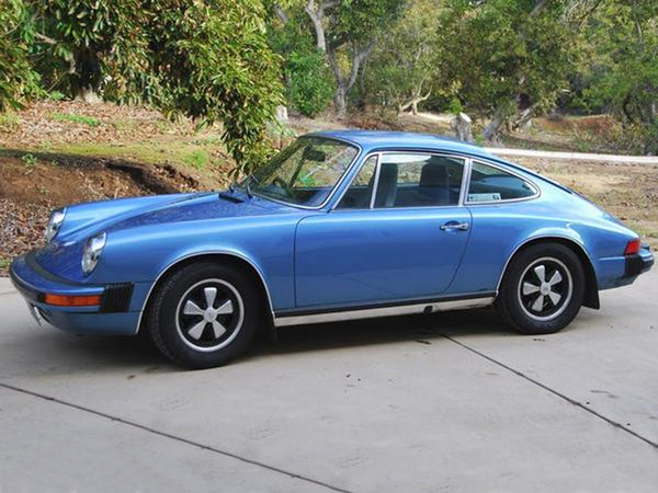 Porsche 911 Classic No rear spoiler 1974-1989 Soft Stretch PRO Indoor Car Cover